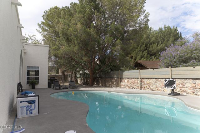 5708 NOVILLA Place, El Paso, TX 79932