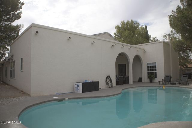 5708 NOVILLA Place, El Paso, TX 79932
