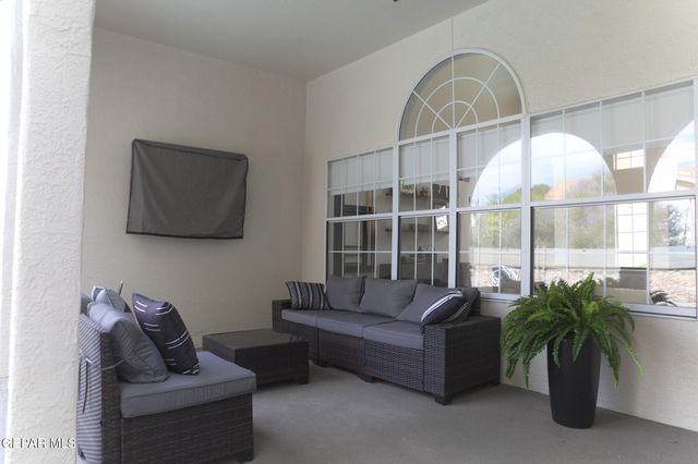 5708 NOVILLA Place, El Paso, TX 79932