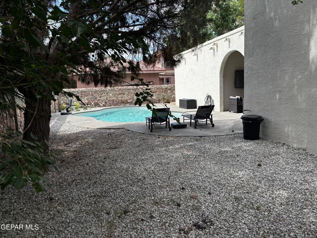 5708 NOVILLA Place, El Paso, TX 79932