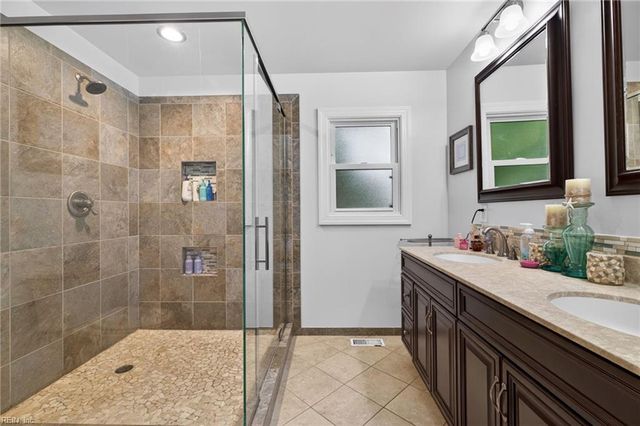 801 Adrian DR, Virginia Beach, VA 23452