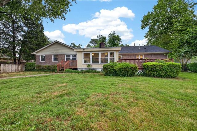 801 Adrian DR, Virginia Beach, VA 23452
