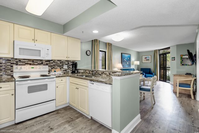201 77th Ave. N # 420, Myrtle Beach, SC 29577