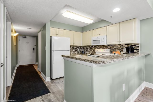 201 77th Ave. N # 420, Myrtle Beach, SC 29577
