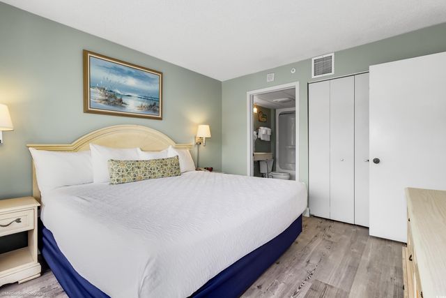 201 77th Ave. N # 420, Myrtle Beach, SC 29577