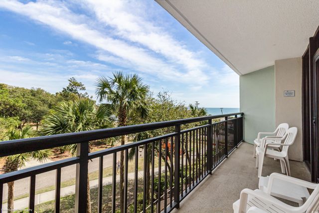 201 77th Ave. N # 420, Myrtle Beach, SC 29577