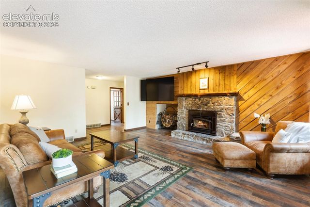 723 Pine Street, Woodland Park, CO 80863