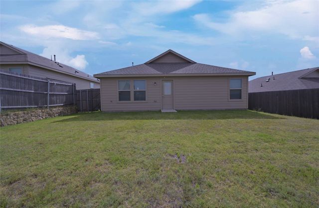 8421 Fawn Creek Drive, Fort Worth, TX 76123