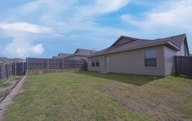 8421 Fawn Creek Drive, Fort Worth, TX 76123