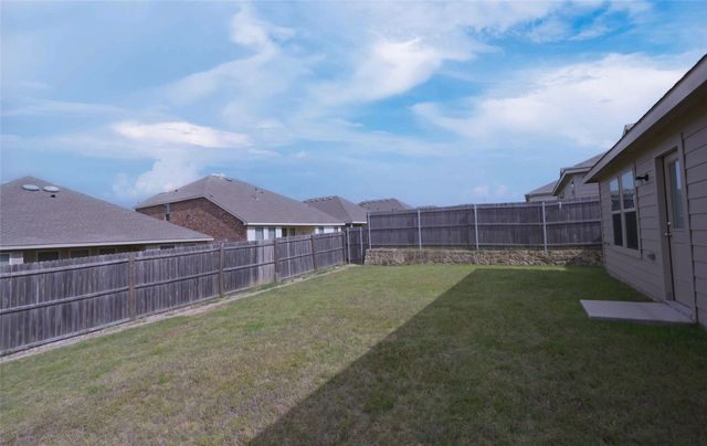 8421 Fawn Creek Drive, Fort Worth, TX 76123