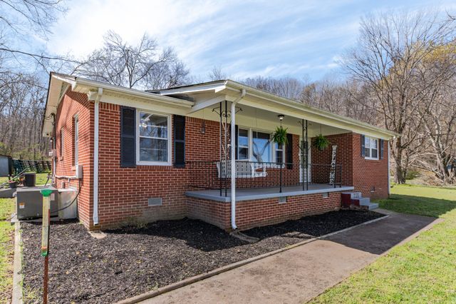 755 Briar Pond Rd, Centerville, TN 37033