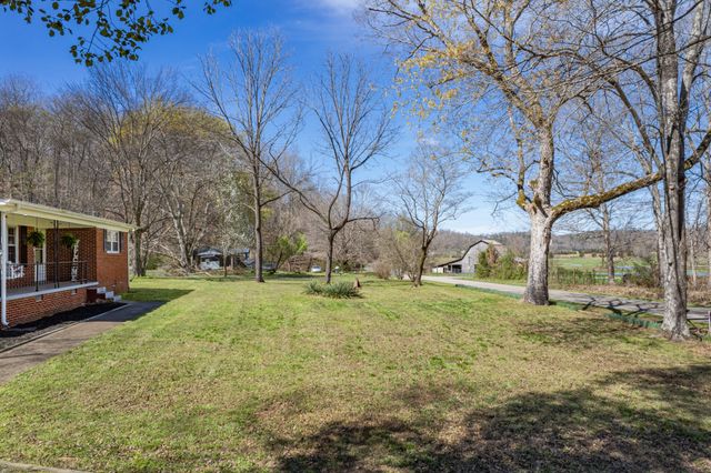 755 Briar Pond Rd, Centerville, TN 37033