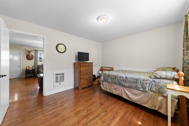 755 Briar Pond Rd, Centerville, TN 37033