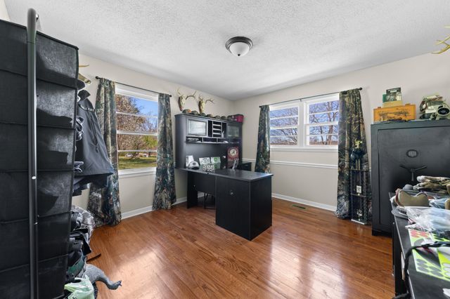 755 Briar Pond Rd, Centerville, TN 37033