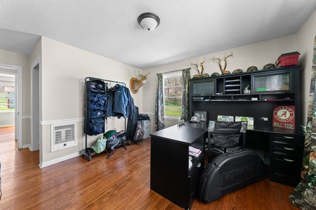 755 Briar Pond Rd, Centerville, TN 37033