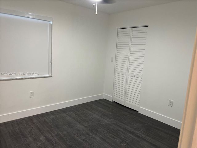 9990 NW 9th St Cir 102, Miami, FL 33172