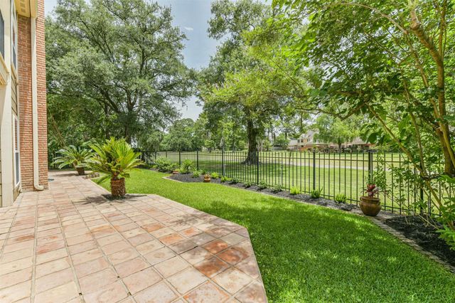 8410 Atascocita Lake Way, Humble, TX 77346