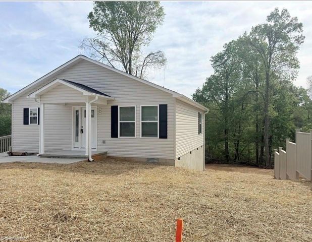 907 Eleanor Drive, Lexington, NC 27295