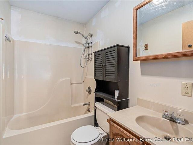 4055 Anders Road, Hastings, MI 49058