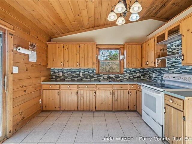 4055 Anders Road, Hastings, MI 49058