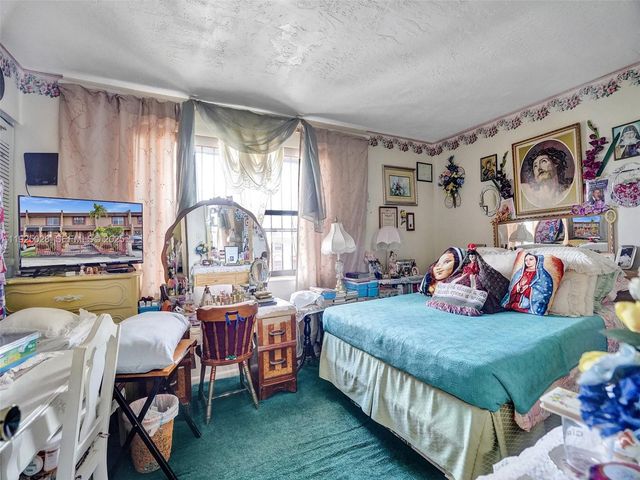 2770 NW 193rd Ter, Miami Gardens, FL 33056