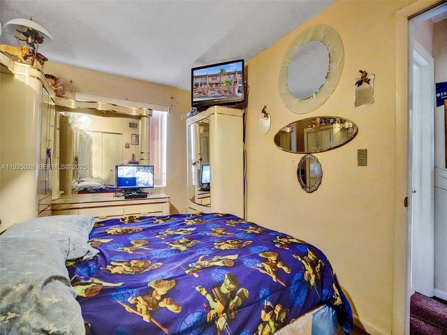 2770 NW 193rd Ter, Miami Gardens, FL 33056