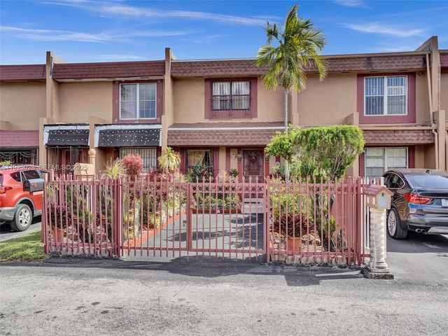 2770 NW 193rd Ter, Miami Gardens, FL 33056