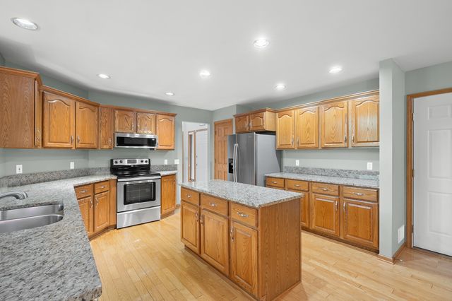 6147 Autumn Ridge, Richland Twp, MI 49083