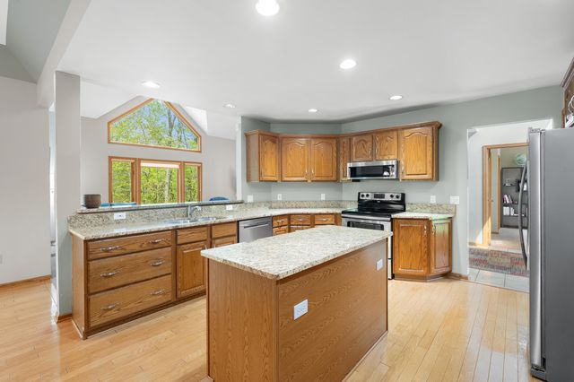 6147 Autumn Ridge, Richland Twp, MI 49083