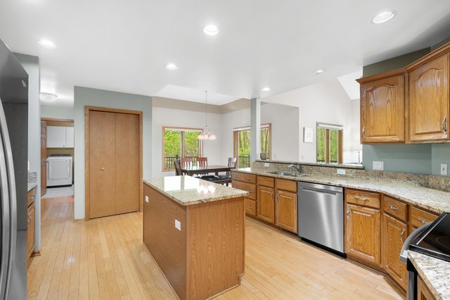 6147 Autumn Ridge, Richland Twp, MI 49083