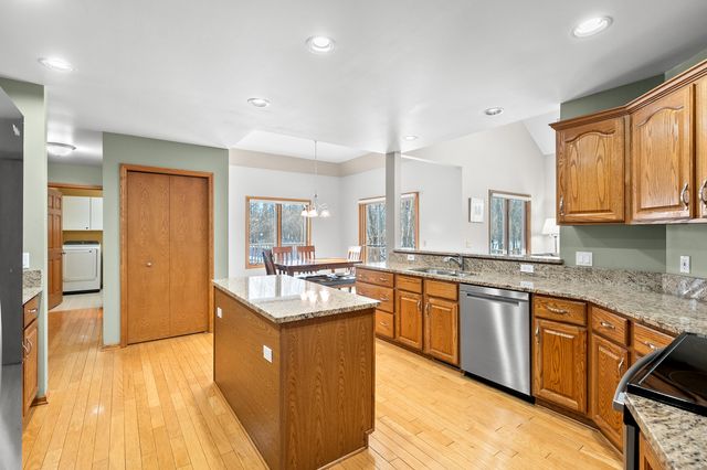 6147 Autumn Ridge, Richland Twp, MI 49083