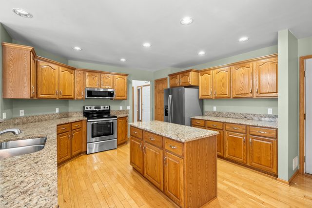 6147 Autumn Ridge, Richland Twp, MI 49083