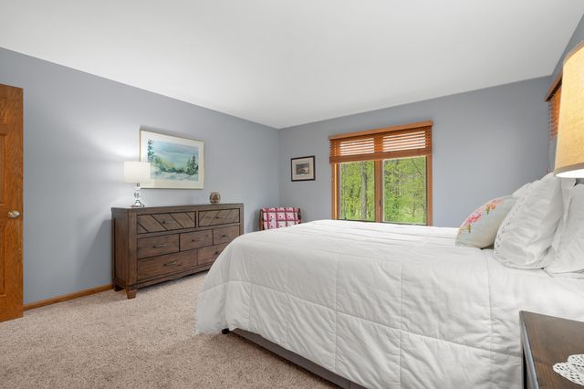 6147 Autumn Ridge, Richland Twp, MI 49083