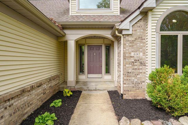 6147 Autumn Ridge, Richland Twp, MI 49083