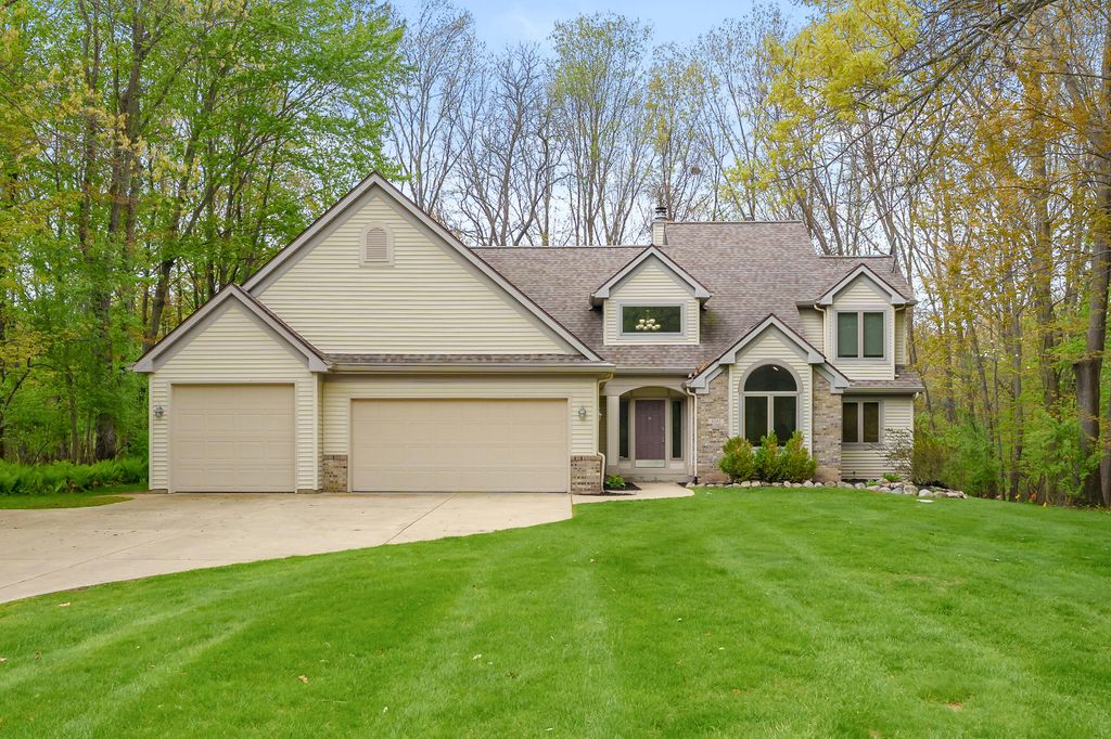 6147 Autumn Ridge, Richland Twp, MI 49083