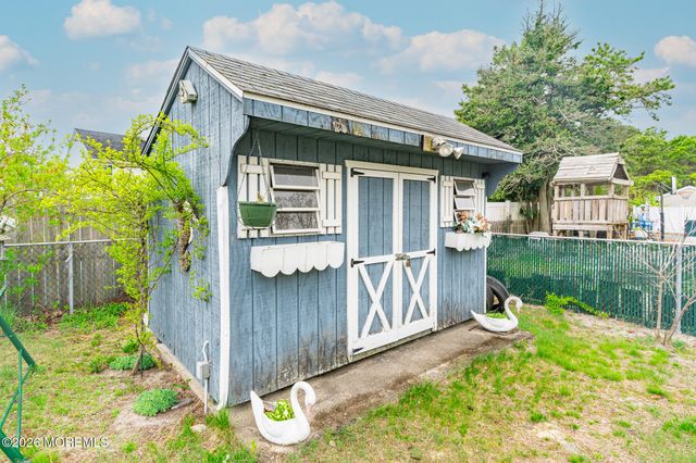 172 Cherry Quay Road, Brick, NJ 08723