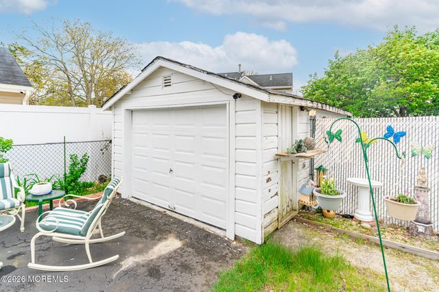 172 Cherry Quay Road, Brick, NJ 08723