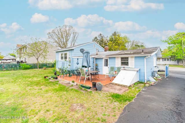 172 Cherry Quay Road, Brick, NJ 08723