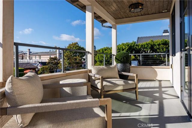 408 Poinsettia Avenue, Corona Del Mar, CA 92625