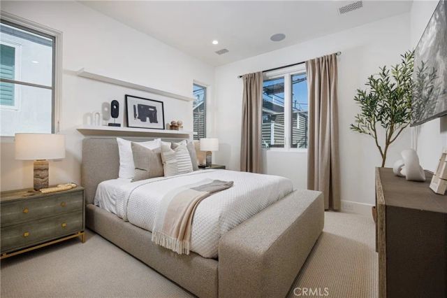 408 Poinsettia Avenue, Corona Del Mar, CA 92625