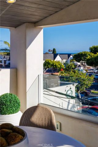 408 Poinsettia Avenue, Corona Del Mar, CA 92625