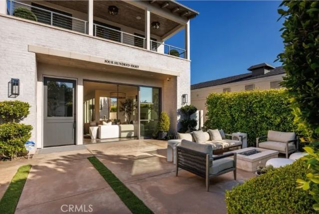 408 Poinsettia Avenue, Corona Del Mar, CA 92625