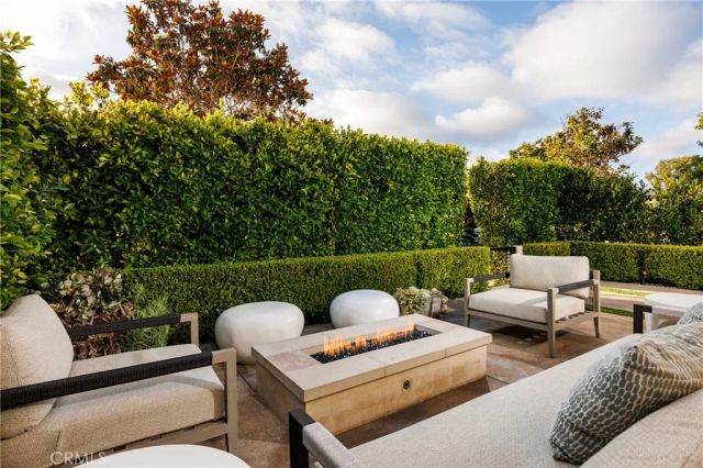 408 Poinsettia Avenue, Corona Del Mar, CA 92625