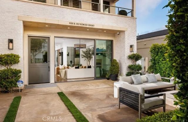 408 Poinsettia Avenue, Corona Del Mar, CA 92625