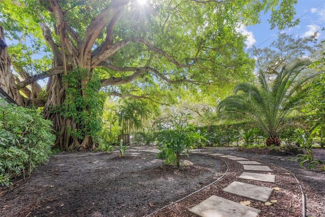 1221 SW 18th Street, Fort Lauderdale, FL 33315