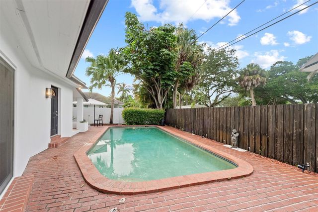 1221 SW 18th Street, Fort Lauderdale, FL 33315