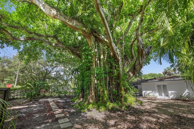 1221 SW 18th Street, Fort Lauderdale, FL 33315