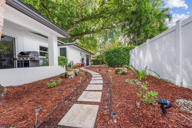 1221 SW 18th Street, Fort Lauderdale, FL 33315