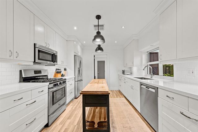 1221 SW 18th Street, Fort Lauderdale, FL 33315