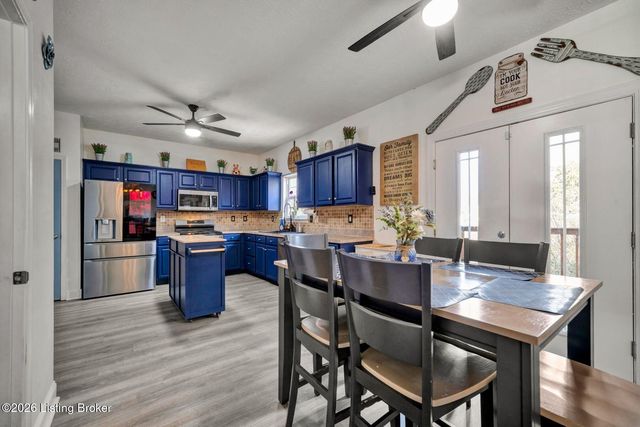 10612 Evanwood Dr, Louisville, KY 40228